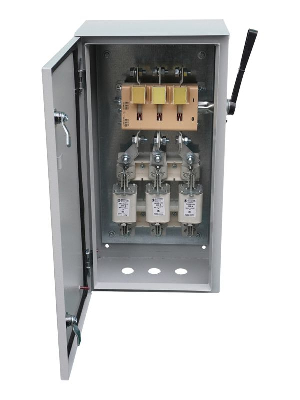 Ящик силовой ЯРВ-250-54 УХЛ2 с ППН-35 250А IP54 держатель медь Электротехник ET561431