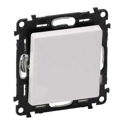 Переключатель 1-кл. СП Valena Life 10А IP20 250В 10AX с лицев. панелью безвинтов. зажимы механизм бел. Leg 752406